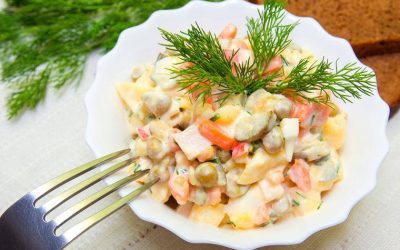 Руска салата без мајонез и шунка