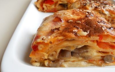 СЕНДВИЧ СО ЈАБОЛКО И ПЕЧУРКИ