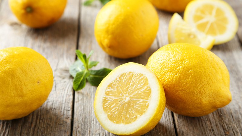 Оваа грешка со лимон многумина ја прават секое утро- немојте и вие